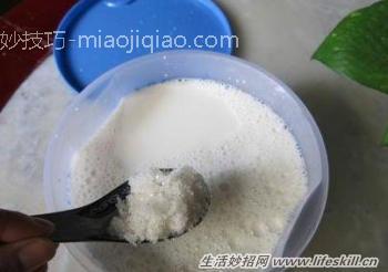 巧用电饭锅自制美味酸奶