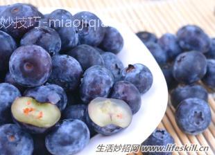 怎样挑选、保存和食用蓝莓?