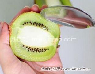 猕猴桃轻松去皮不用愁