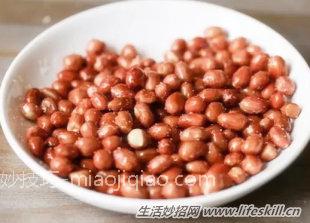 让油炸花生的酥脆保持更久的小诀窍