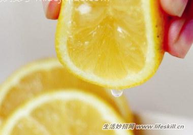 切开后的柠檬该如何保存?