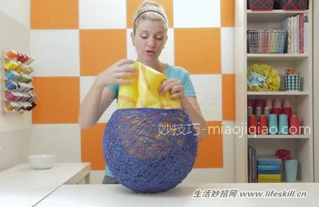教你DIY这种漂亮的纱线灯罩