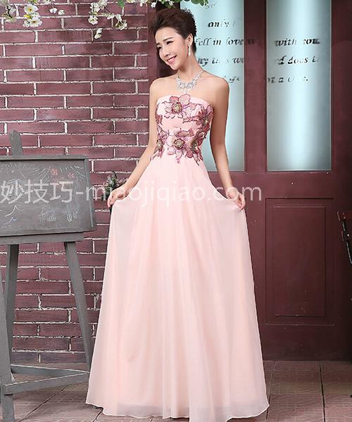 伴娘礼服款式有哪些 展现唯美与时尚的伴娘礼服